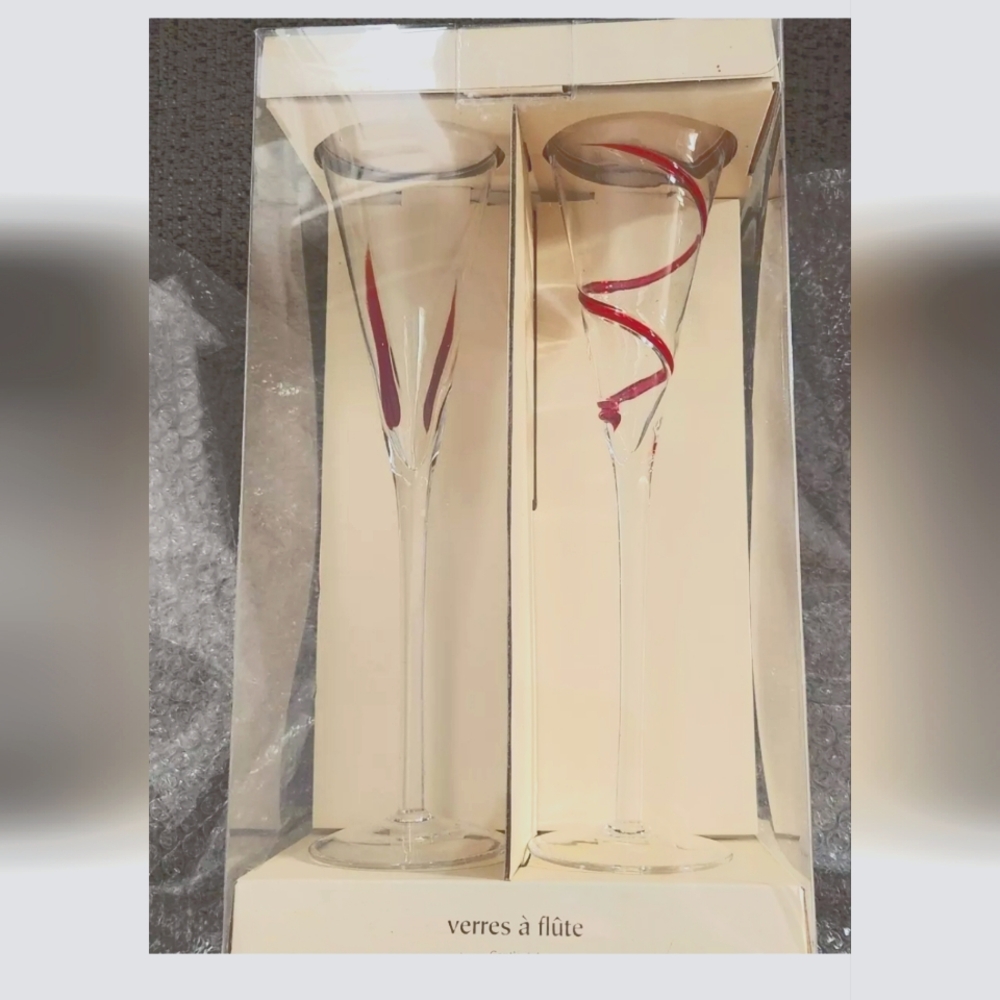 2 Set of 4 NIB Pier 1 Hand Blown Glass Red Spiral Swirl Dots Champagne Flutes 11